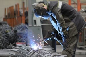 do welders make good money